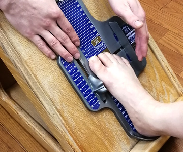 無加重状態で足の長さを測定