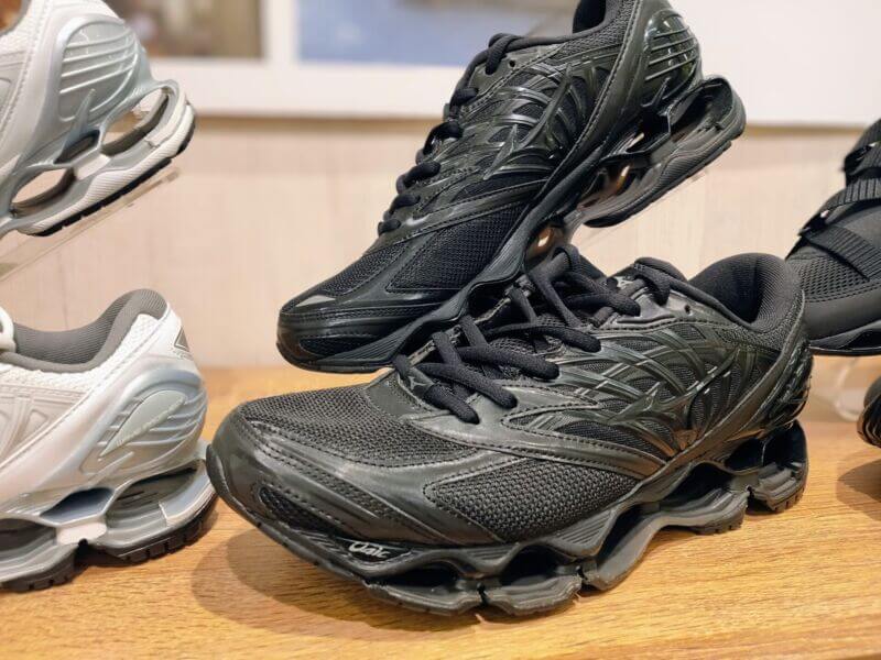 MIZUNO WAVE PROPHECY LS  ブラック
