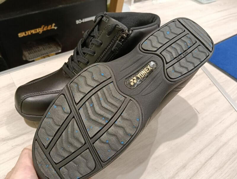 YONEX パワークッション30ブーツ2 SHW30B2 靴底