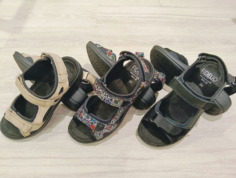 足に良いレディースサンダル！！