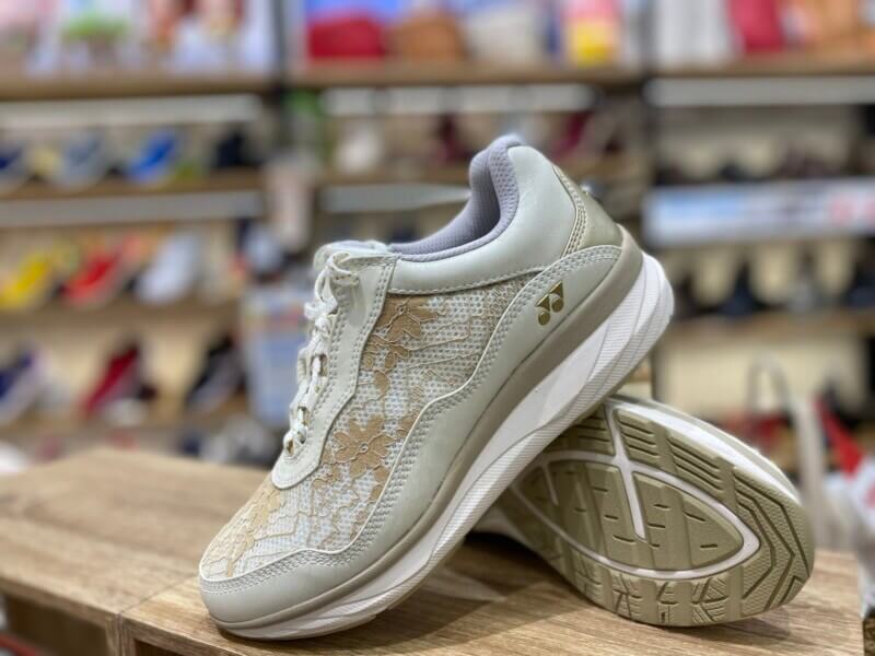 YONEX_LC108